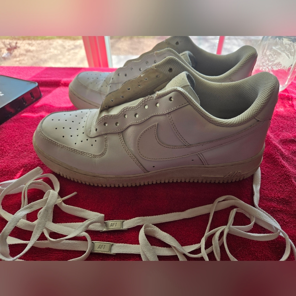 Nike Air Force 1 (White) Size 10
